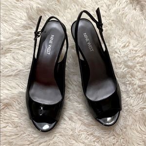 Nine West sz 7 new heels black vinyl bottom suede